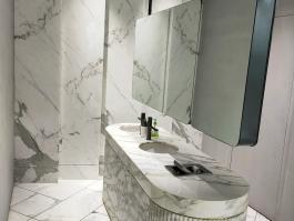 Calacatta White 
